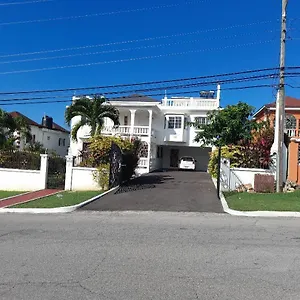 https://montego-bay-westgate-hills-jamaica-melrose-place.greaterantilleshotels.net